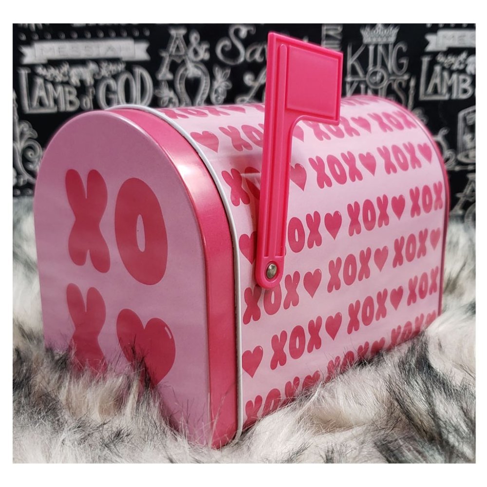 Valentine's Day XOX Tin Mailbox NWT
